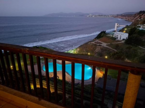 Frente al Mar